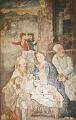 Der heilige Franz von Sales betet das Jesuskind in der Krippe an, 19. Jahrhundert, Öl auf Leinwand, Altarbild (Kapelle des Combes, Valmeinier, Savoyen). Foto: mit freundlicher Genehmigung von Dr. Josette Malbert-Curtil.
drei Szenen: die Verkündigung der Geburt des Erlösers bei den Hirten durch die Engel, die sich daraufhin nach Betlehem aufmachen; die Hirten betreten den Stall; und die Anbetung des „Kindes, das in der Kruppe liegt“ (Lk 2,16). Im Zentrum des Bildes sind Maria, Josef und das Jesuskind in der Krippe.  Am linken Rand dieser zentralen Szene steht schließlich Franz von Sales in voller Größe. In einem weißen Chorrock mit Goldstickerei gekleidet hält Franz seinen Bischofsstab in der linken Armbeuge, während er die linke Hand auf sein Herz drückt. Franz streckt außerdem seinen rechten Arm in einer beschützenden Geste über einen Hirten aus, der neben ihm kniet.